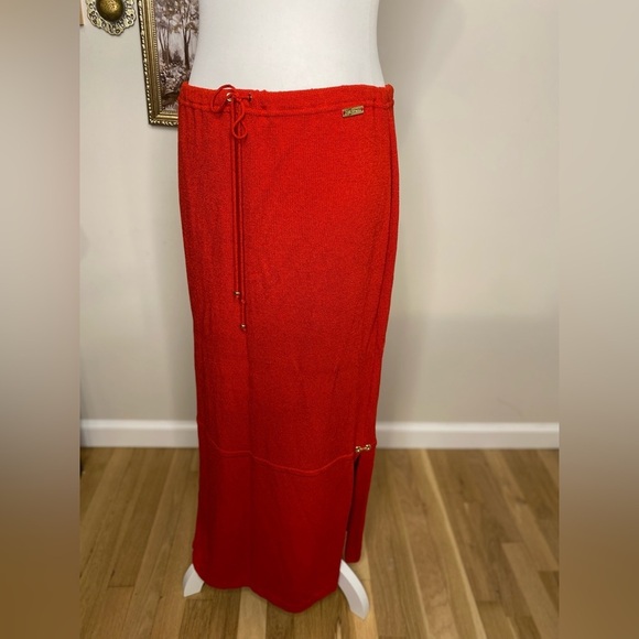 St John Collection 2 Piece Red Maxi Skirt Knit Suit W Gold Branded Buttons S/M - Picture 11 of 16